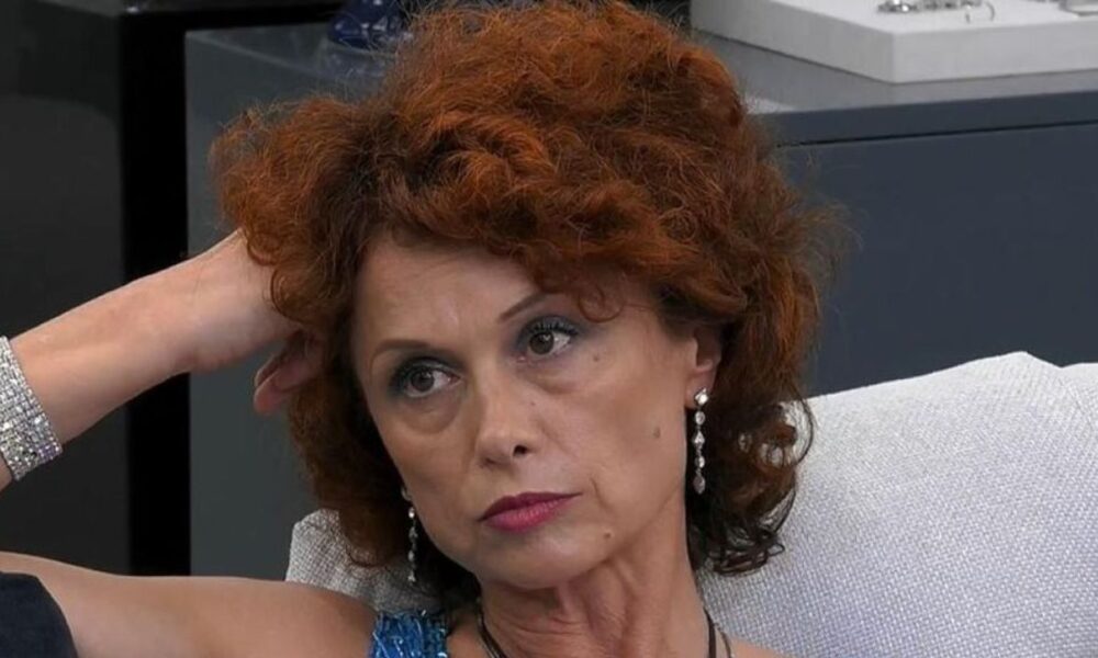 GF, le prime reazioni dopo l’uscita di Beatrice: “Non si può fermare un programma”
