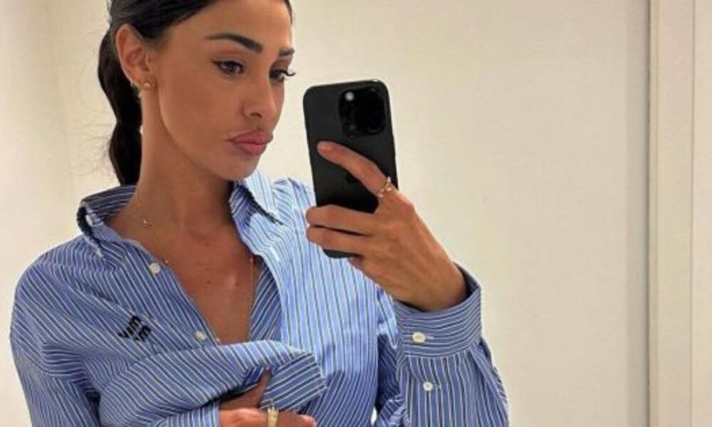 Belén Rodriguez, frase al veleno sui social: è riferita a Stefano De Martino?