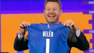 Stasera c’è Cattelan: un’altra provocazione per Belén Rodriguez