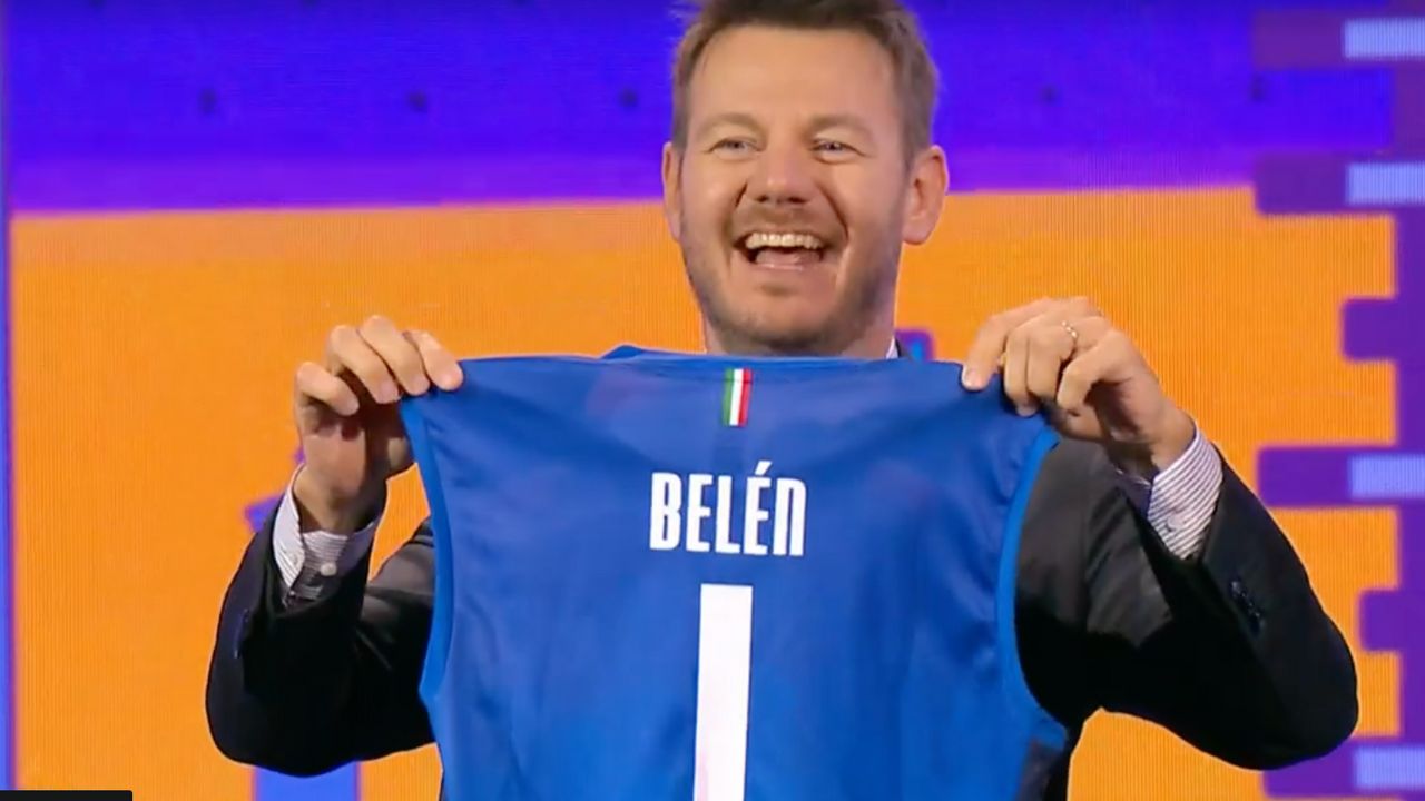 Stasera c'è Cattelan: un'altra provocazione per Belén Rodriguez 41 cattelan belén