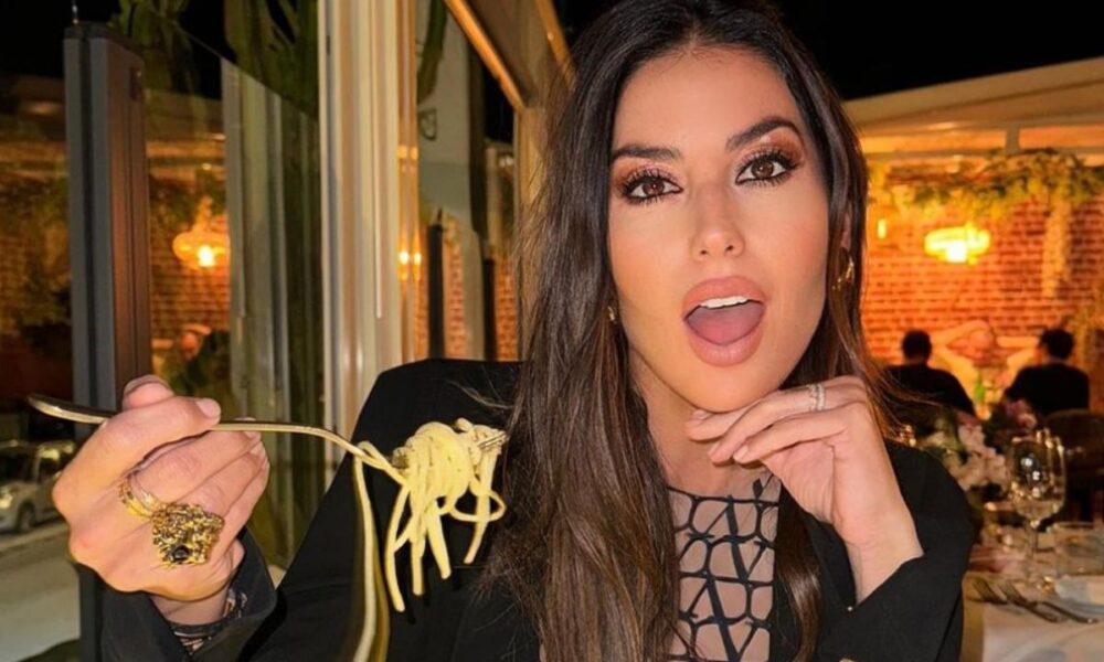 Elisabetta Gregoraci: “Io, ex moglie inusuale, sempre a cena con Flavio”