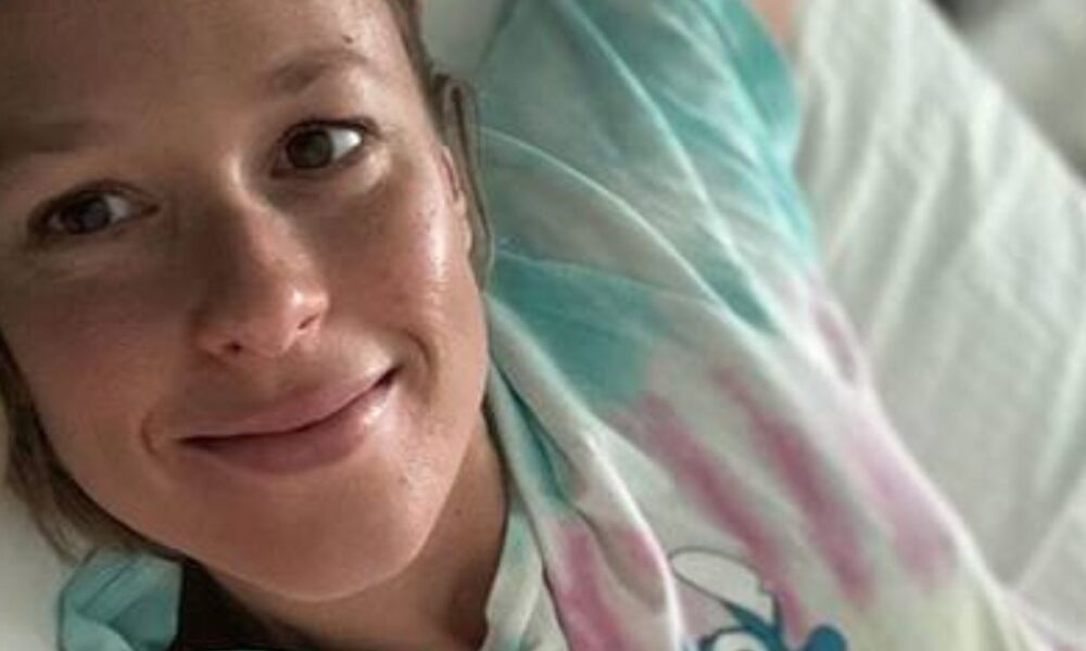 Federica Pellegrini vicina al termine della gravidanza: “Non sono abituata a riposare così tanto”