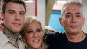 Fedez come sta: rompe il silenzio anche il padre Franco