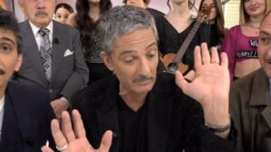 Antonio Ricci voleva Fiorello dietro il bancone di Striscia: l’aneddoto sull’accordo segreto