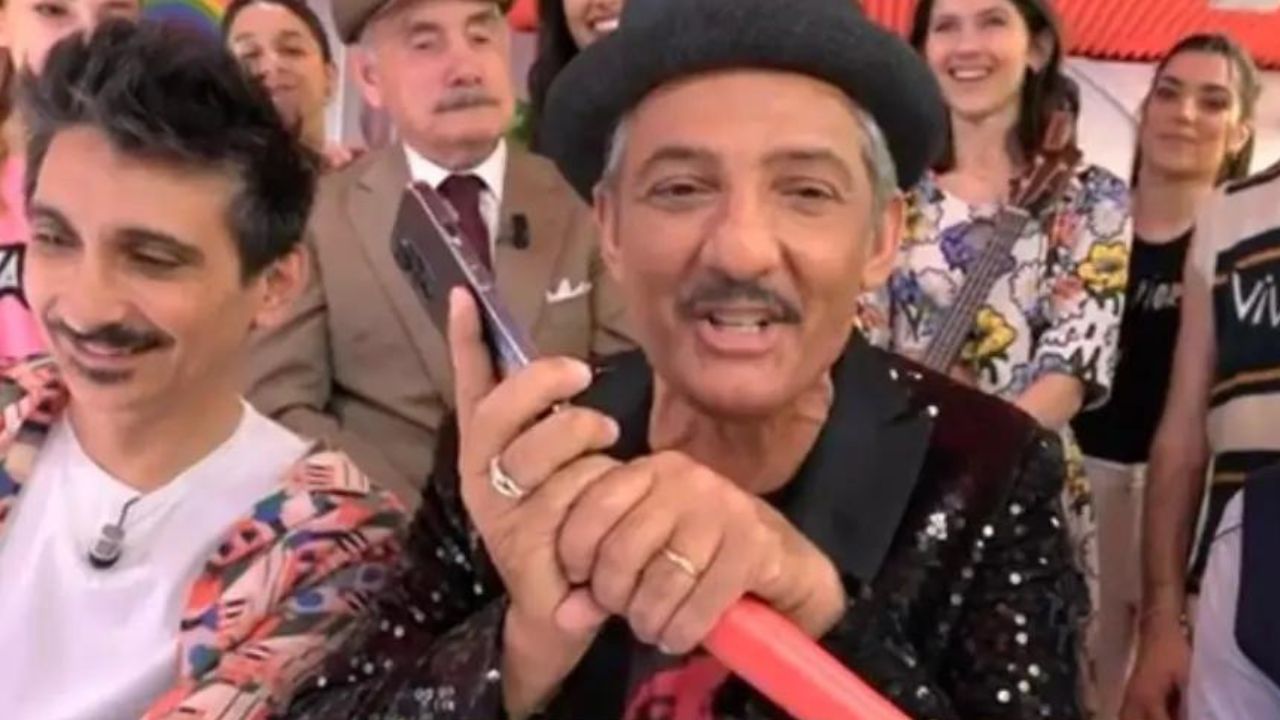 Viva Rai2: Fiorello riparte con due ospiti musicali d'eccezione 41 Fiorello Viva Rai2