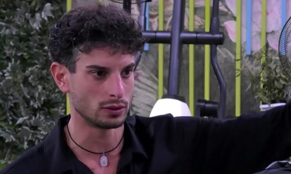 Garibaldi furioso contro Beatrice al GF: “Se esco, pago tutta l’Italia per votarla”