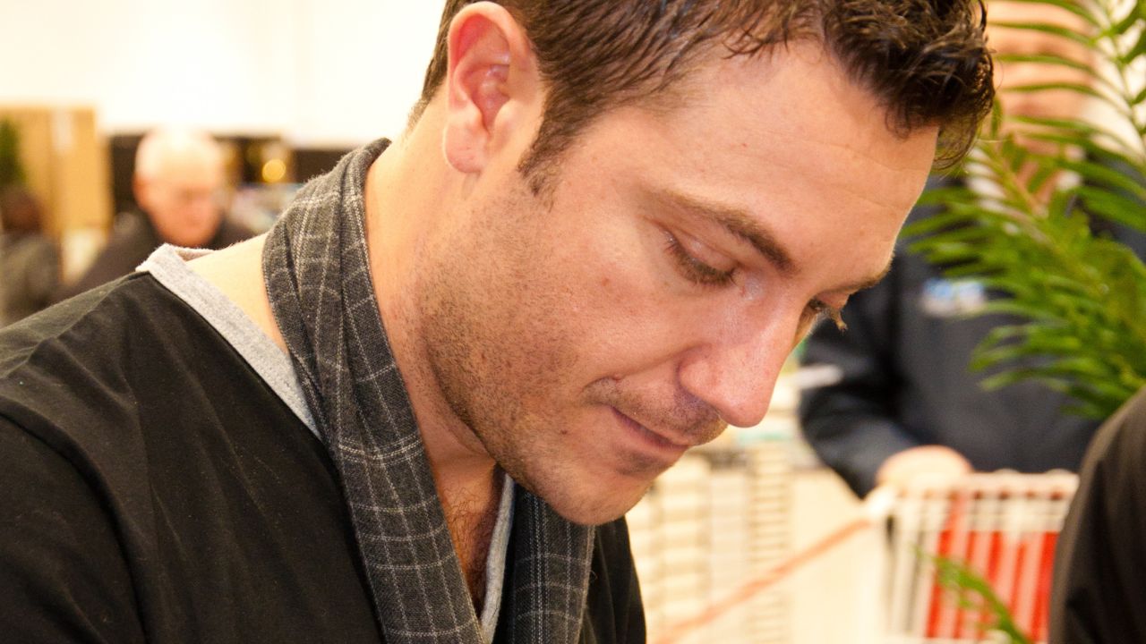 Gino D'Acampo, incidente sul set: "C'era sangue ovunque". Coinvolti due bambini 41 Gino D'Acampo