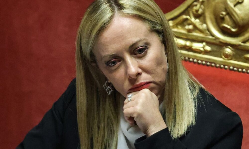 Meloni chiude con Giambruno: “La relazione finisce qui, strade divise da tempo”