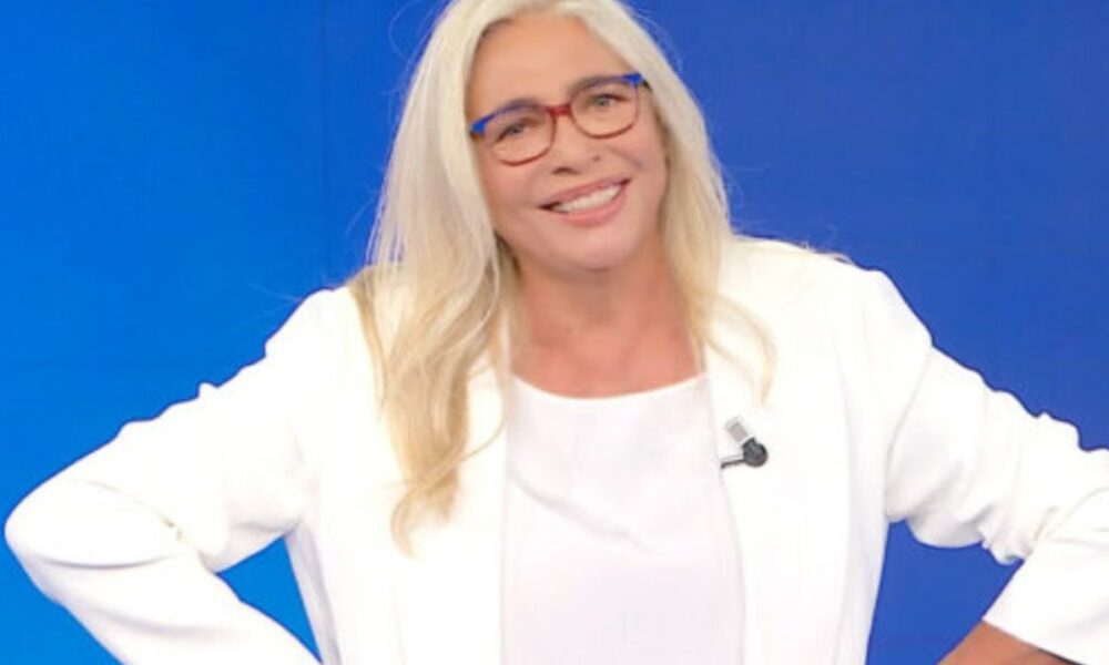Mara Venier festeggia i suoi 73 anni in famiglia: “Felicità”