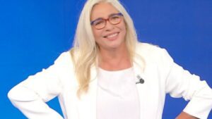 Mara Venier festeggia i suoi 73 anni in famiglia: “Felicità”