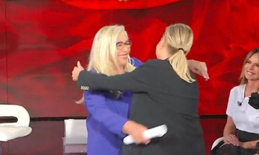 Domenica In: scoppia la pace tra Simona Ventura e Mara Venier