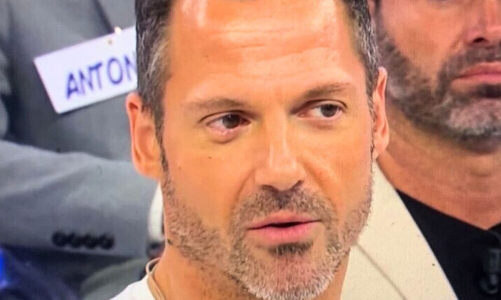 Uomini e Donne: Marco attacca Roberta e va avanti con Claudia