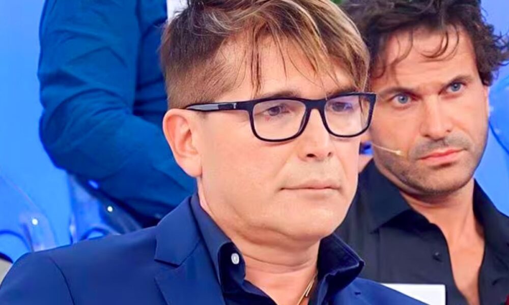 “Dove lo fai il filler?”: la risposta di Maurizio a Tina è da applausi