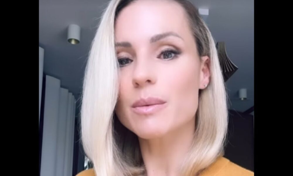 Michelle Hunziker si confida con i follower sull’alcolismo del padre