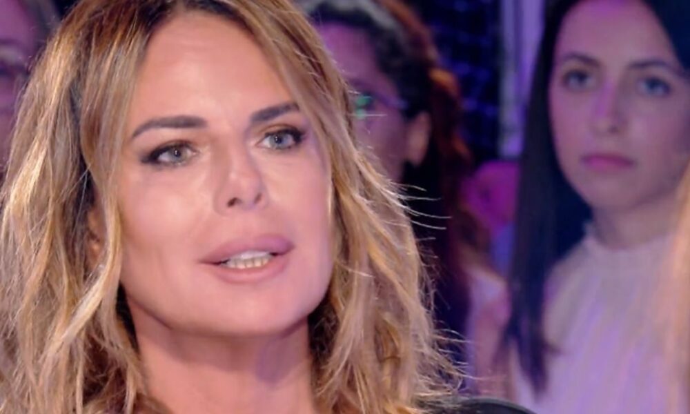 Paola Perego festeggia 40 anni di carriera: “Mi hanno detto che ero distaccata, in realtà ero sotto psicofarmaci”