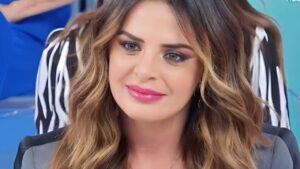 Roberta Di Padua contro i cavalieri: “Hanno problemi sessuali, non ce la fanno…”