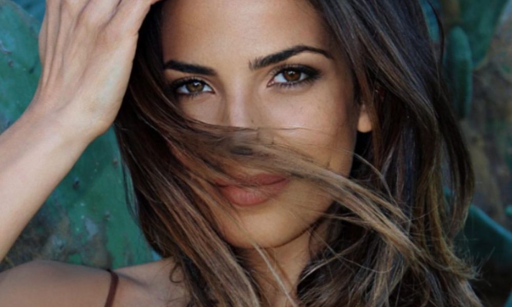 Roberta Morise paparazzata per la prima volta con il fidanzato Enrico