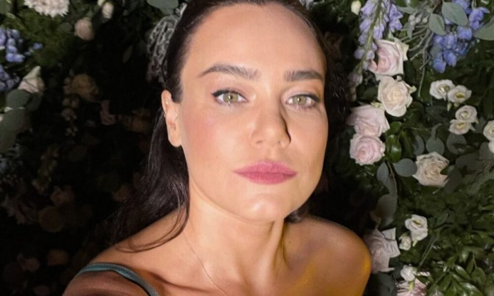 Romina Carrisi presto mamma: il post per mostrare l’ecografia