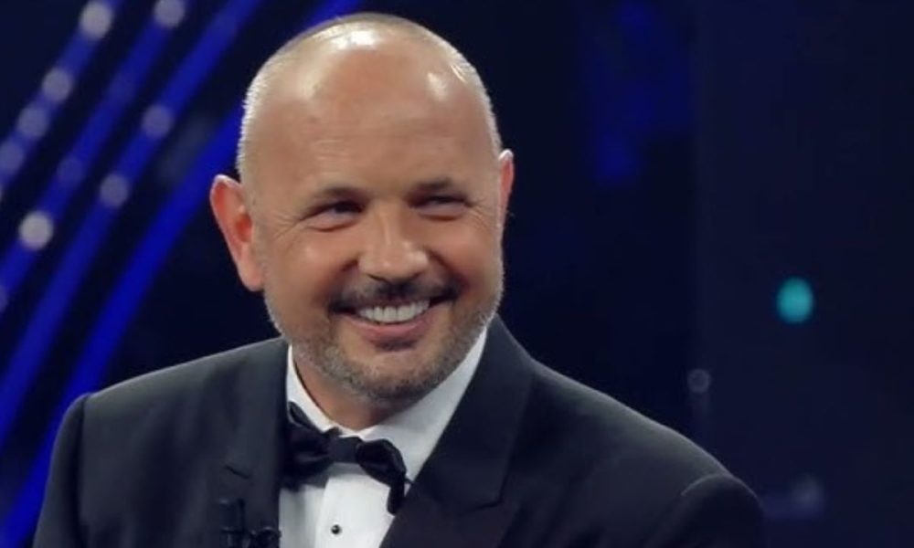 Sinisa Mihajlovic: la nipotina Violante bacia il suo ritratto – IL VIDEO