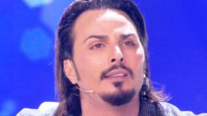 Arrestato Tony Colombo: il cantante neomelodico coinvolto in un blitz anti-camorra