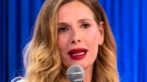 Alessia Marcuzzi, allarme fake news: “Non cliccate”