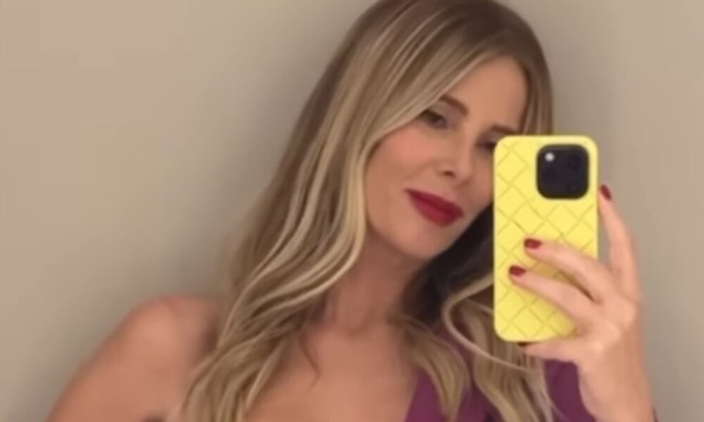 Jannik Sinner o Alessia Marcuzzi? La showgirl mostra l’incredibile somiglianza giovanile con il tennista