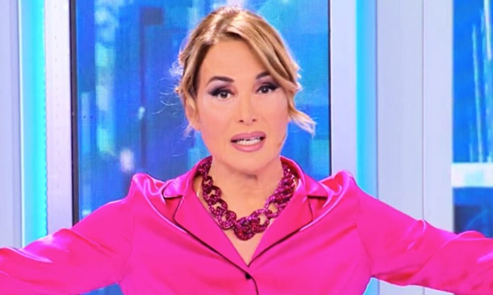 Cecchi Paone, l’inedito retroscena sulla d’Urso: “Pochi sanno cosa stava per fare”