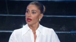 Belén non è incinta: la showgirl prende la parola sull’indiscrezione
