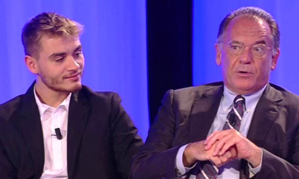 Cecchi Paone chiarisce su Simone Antolini: “Lui è più ricco di me”
