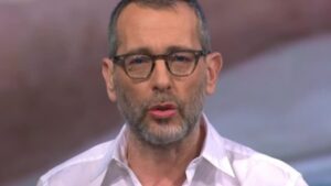 Corrado Formigli e le sofferenze da emicrania: “Sei un invalido”