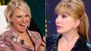 Maria De Filippi graffia la Carlucci: il promo velenoso di Tu Sì Que Vales