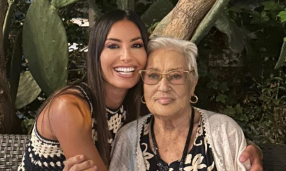 Elisabetta Gregoraci ricorda nonna Betta: “In 102 anni mai in ospedale”