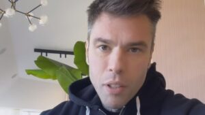 Fedez verso la conduzione nel 2024: il programma è Chi vuol essere milionario?