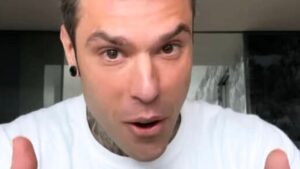 Fedez scrive al Ministro della Salute Orazio Schillaci: “Chiedo un incontro”
