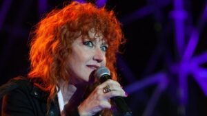 Violenza sulle donne: Fiorella Mannoia cambia la sua celebre canzone