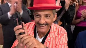 Fiorello, ennesima rivelazione su X Factor: “Ci sono due fazioni”