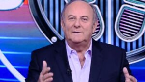 Gerry Scotti stufo della tv? L’annuncio: “Pronto il disco di Natale”