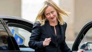 Tra Giorgia Meloni e Andrea Giambruno è davvero finita? “Lei cerca di rassicurarlo”