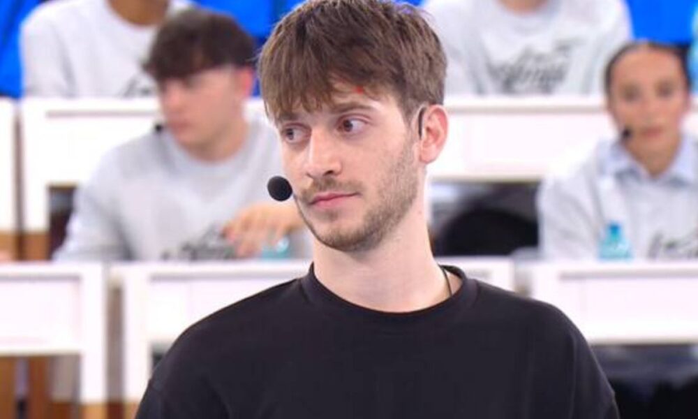 Amici, nuove accuse di Jurman: nel mirino c’è Holden