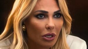 Ilary Blasi, parla l’ex amico: “Mi ha chiesto 80mila euro di danni”