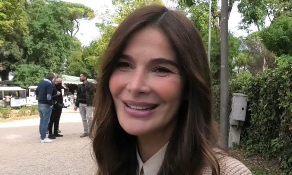 Ilaria Spada e Kim Rossi Stuart di nuovo genitori? Il pancino sospetto dell’attrice