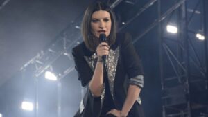 Laura Pausini: “Volevano fossi la Britney Spears italiana, feci le valigie”