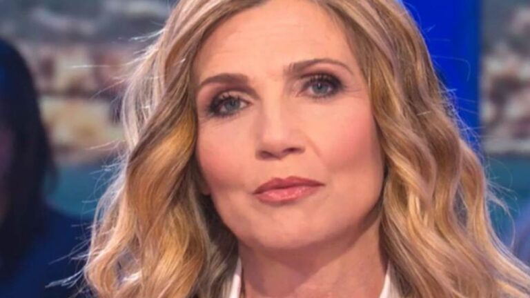 lorella cuccarini etichette