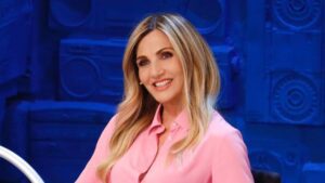 Lorella Cuccarini: fiumi di critiche dopo l’annuncio su Sanremo 2024