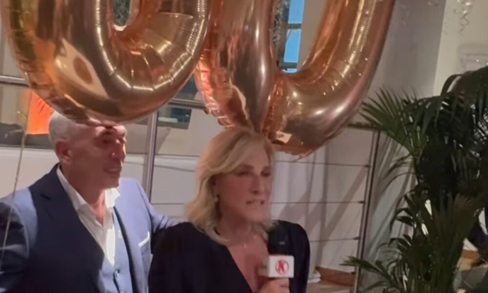 Fedez, la mamma compie 60 anni: grande festa con tutta la famiglia