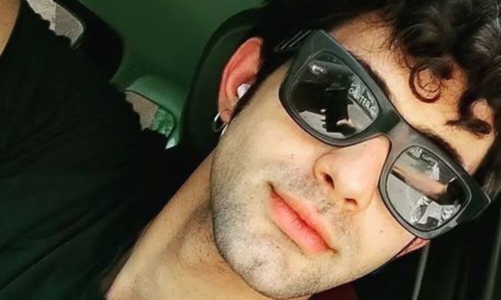 Massimiliano Caiazzo: “Mi sento spesso inadeguato, è una sensazione quotidiana”