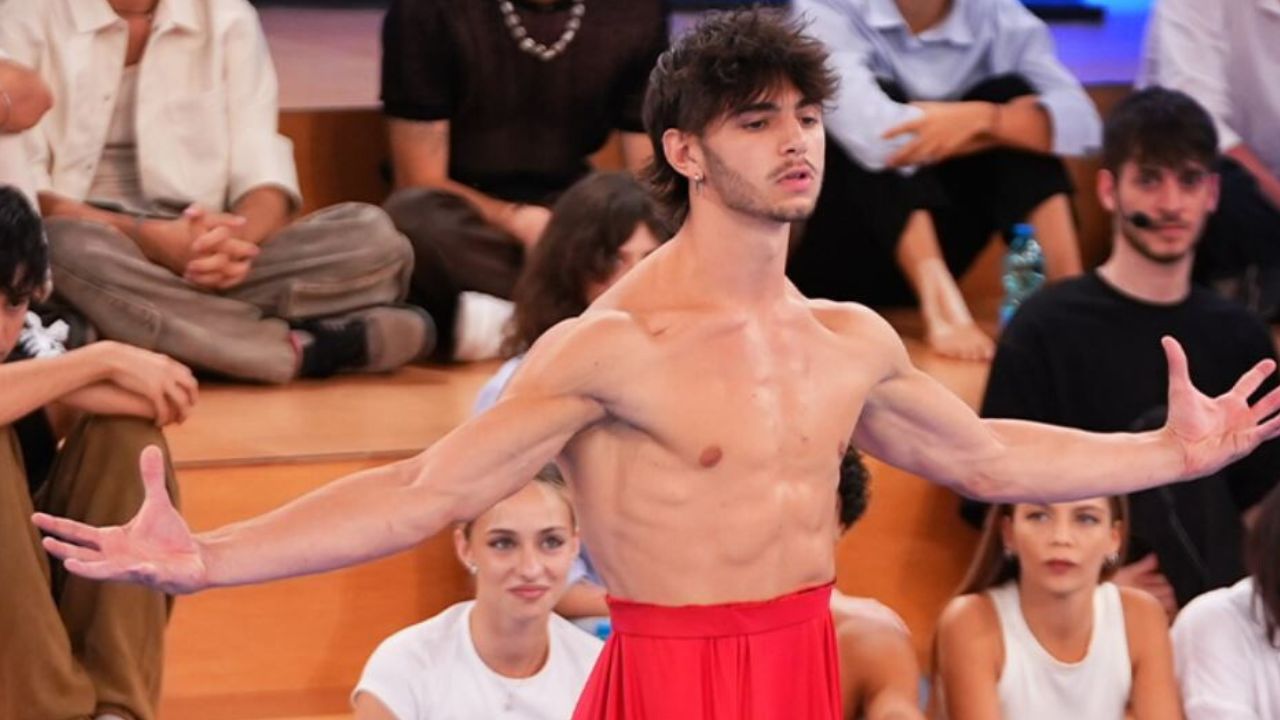 La crisi di Nicholas ad Amici: cosa è successo all'allievo del talent 41 Nicholas Amici