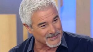 Pino Insegno (quasi) definitivamente fuori dal progetto di Rai1