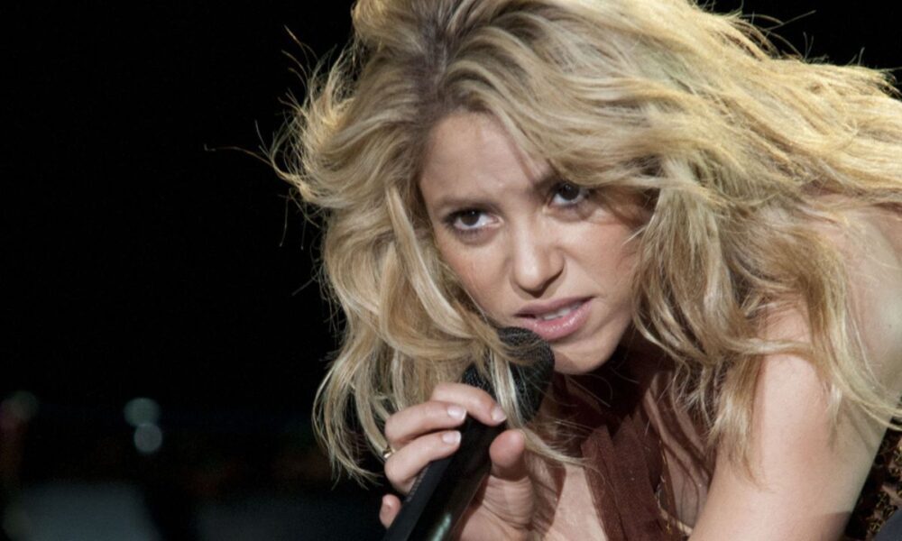 “Shakira è una vecchia strega in menopausa”: Clara Chia colpisce duro contro la rivale