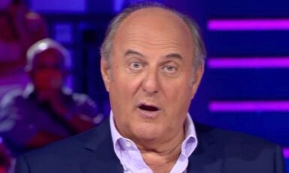 Gerry Scotti insofferente: la frecciatina per Terra Amara